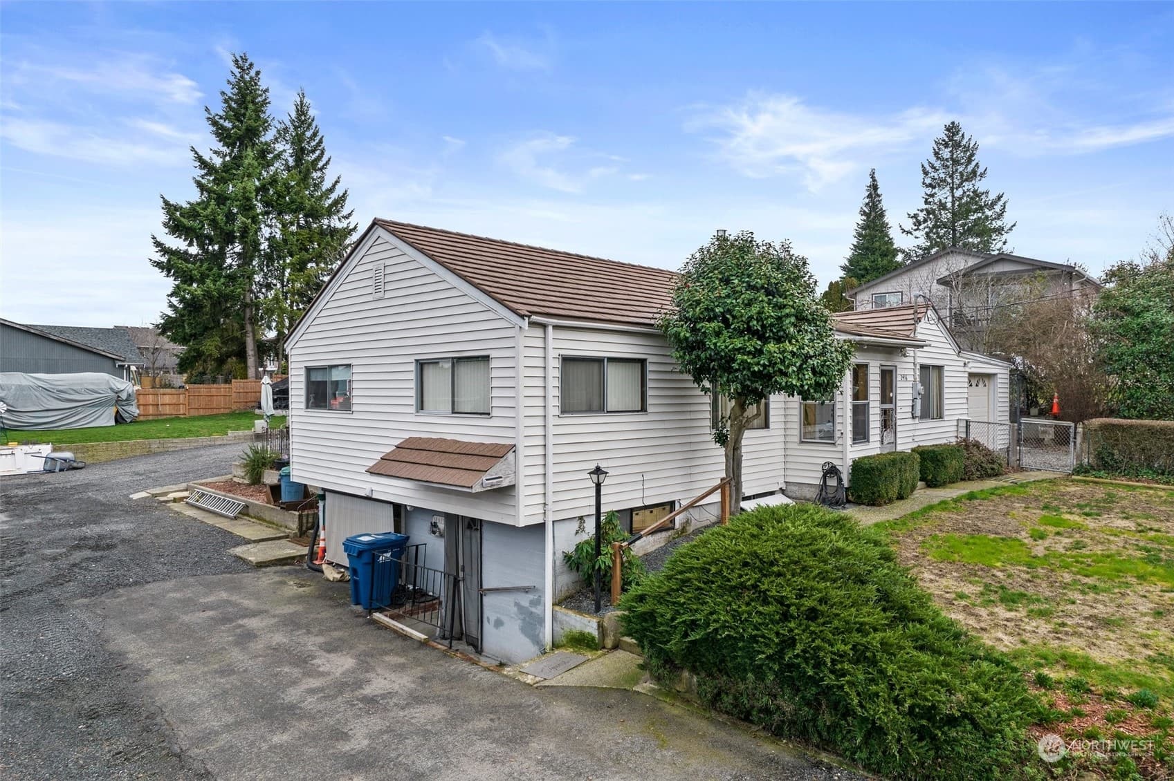 Property photo 35