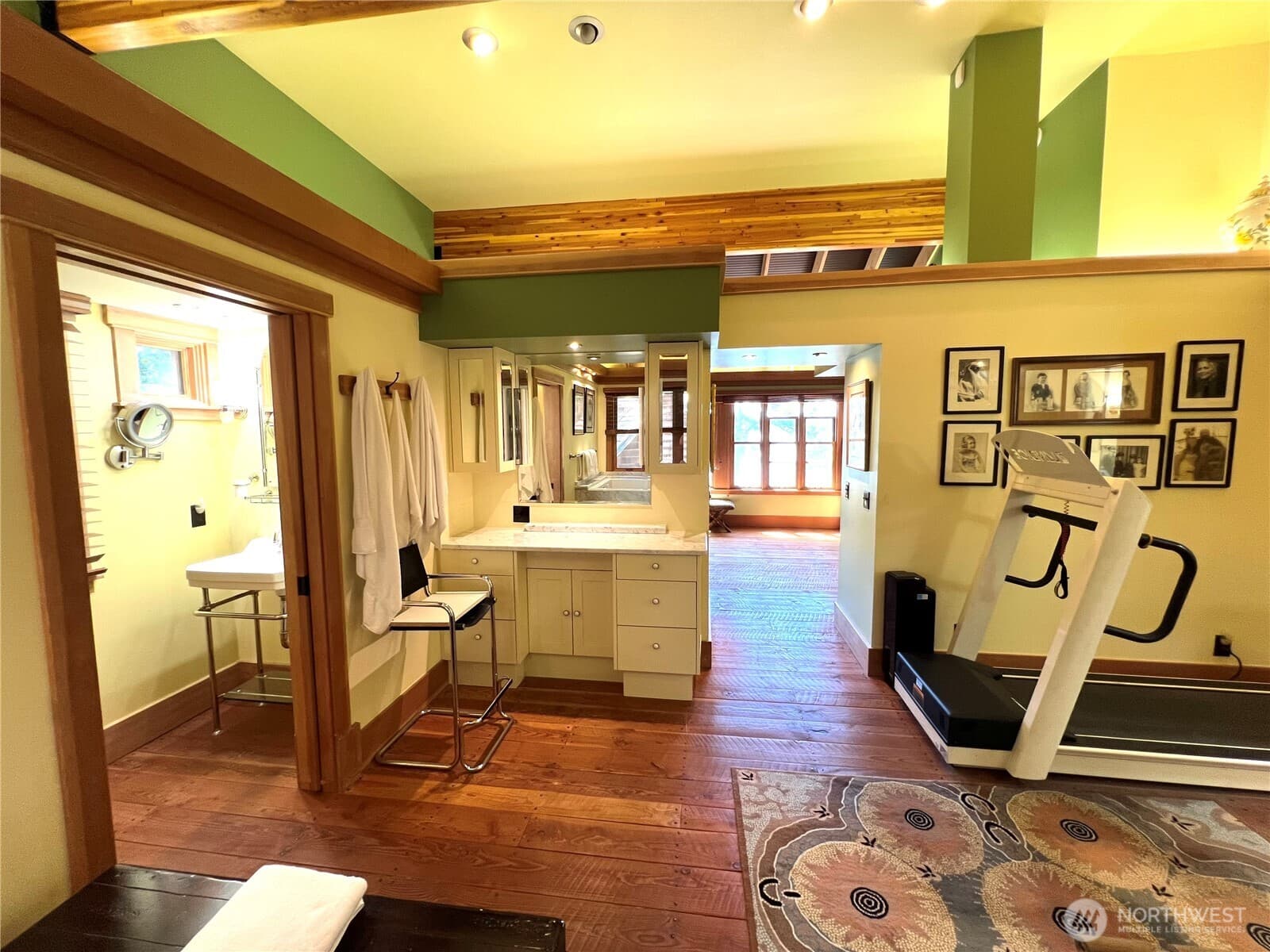 Property photo 35