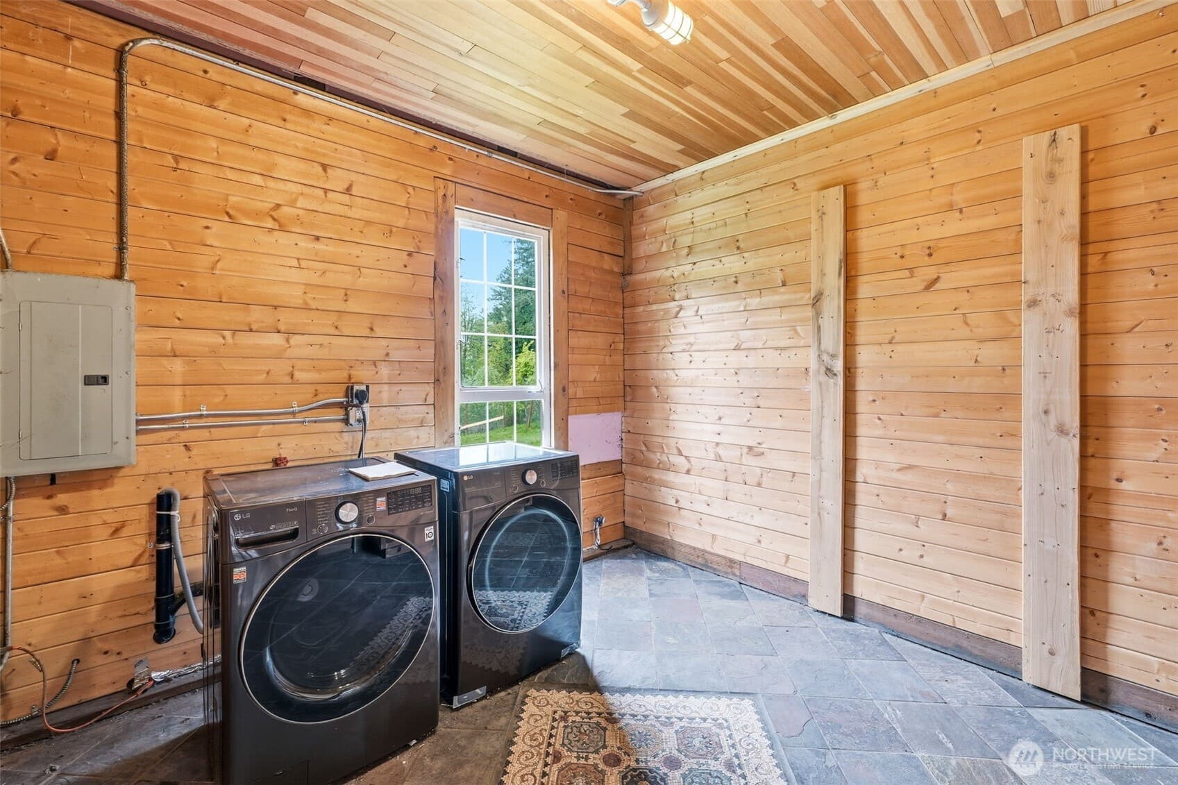 Property photo 31