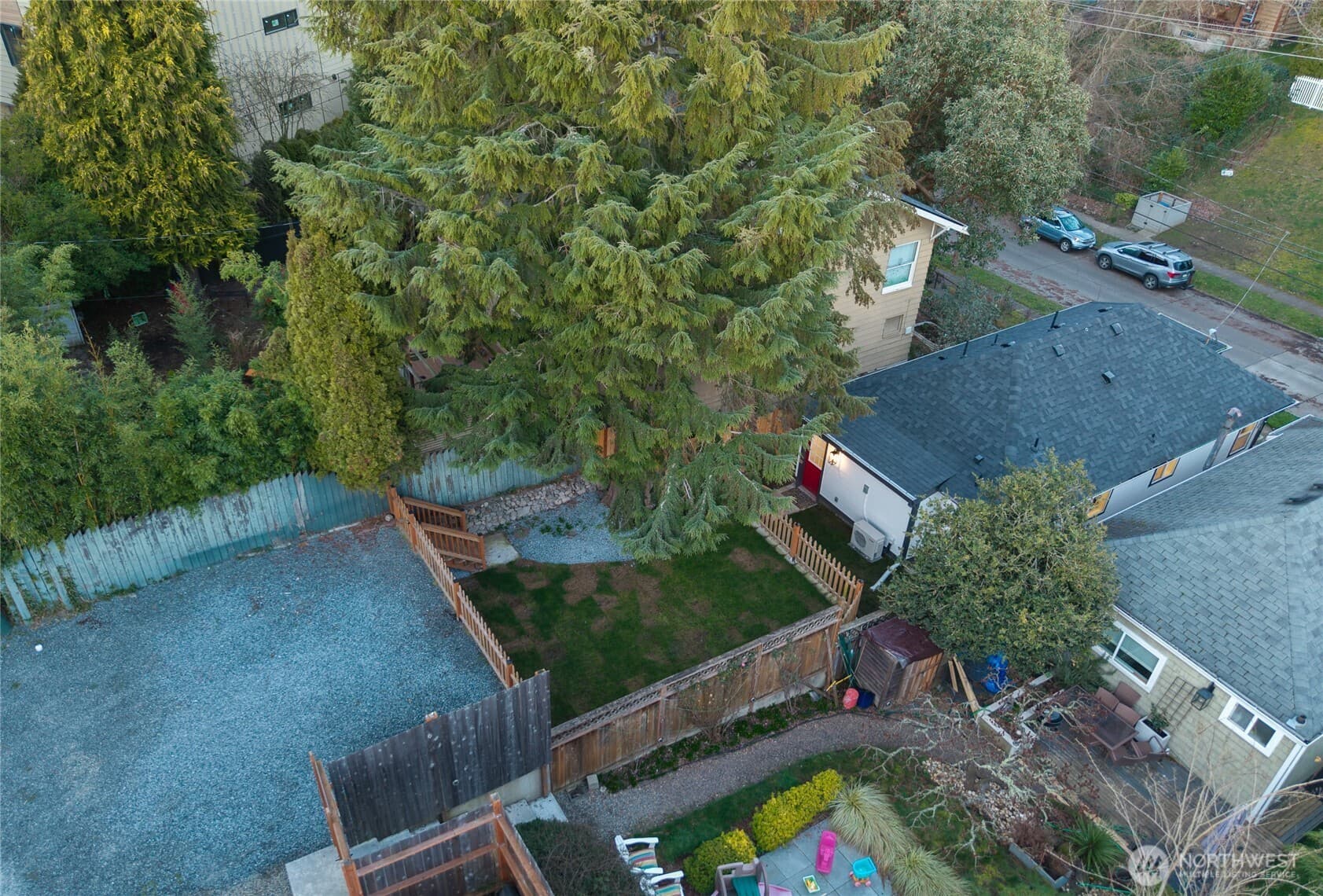 Property photo 33