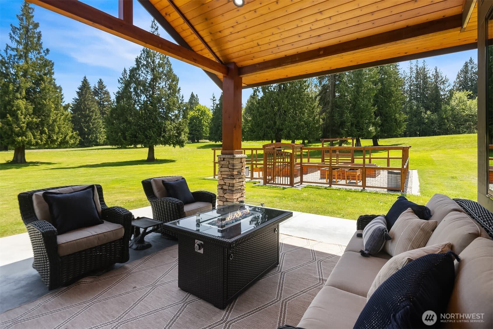 Property photo 32