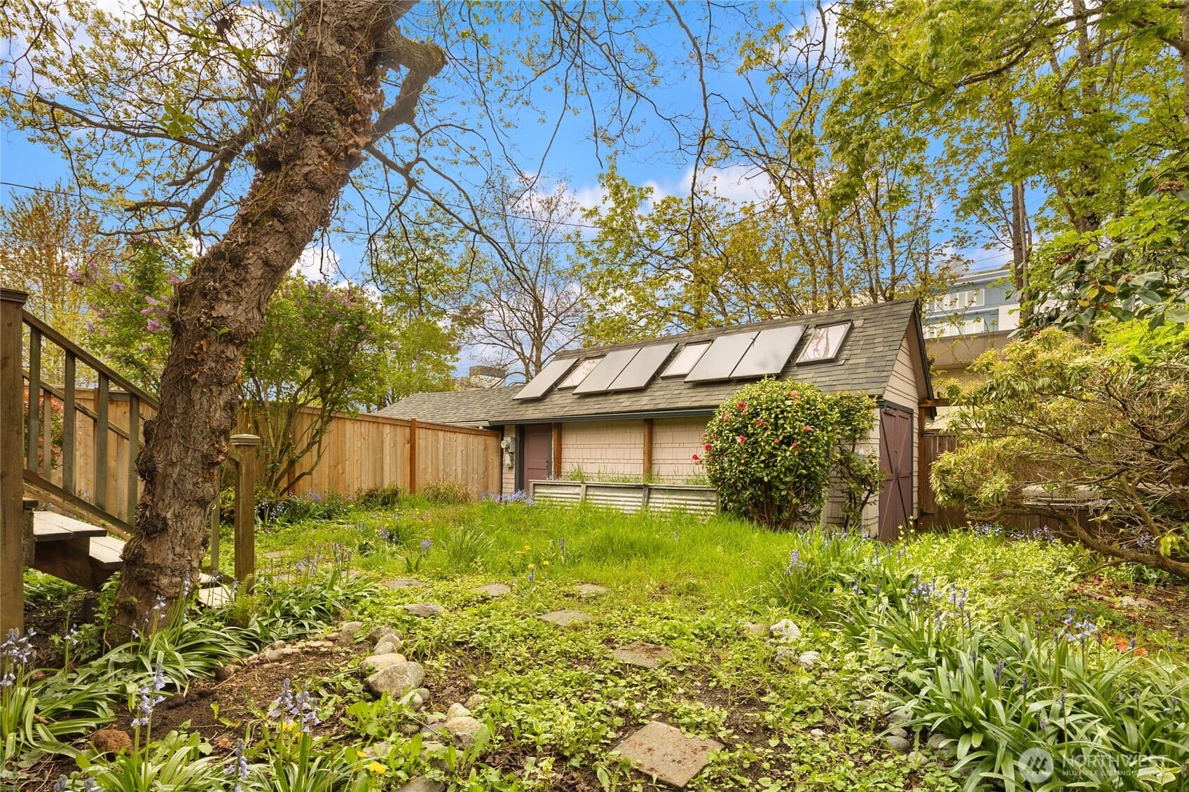 Property photo 32