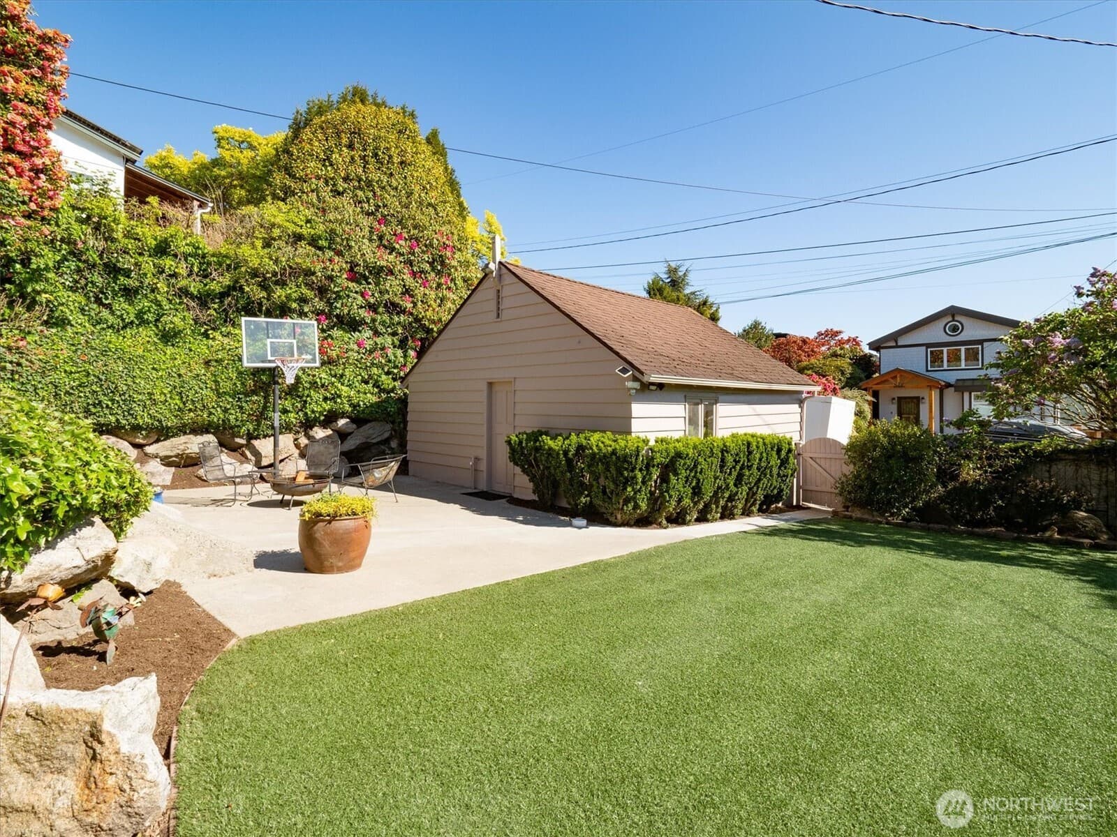 Property photo 33