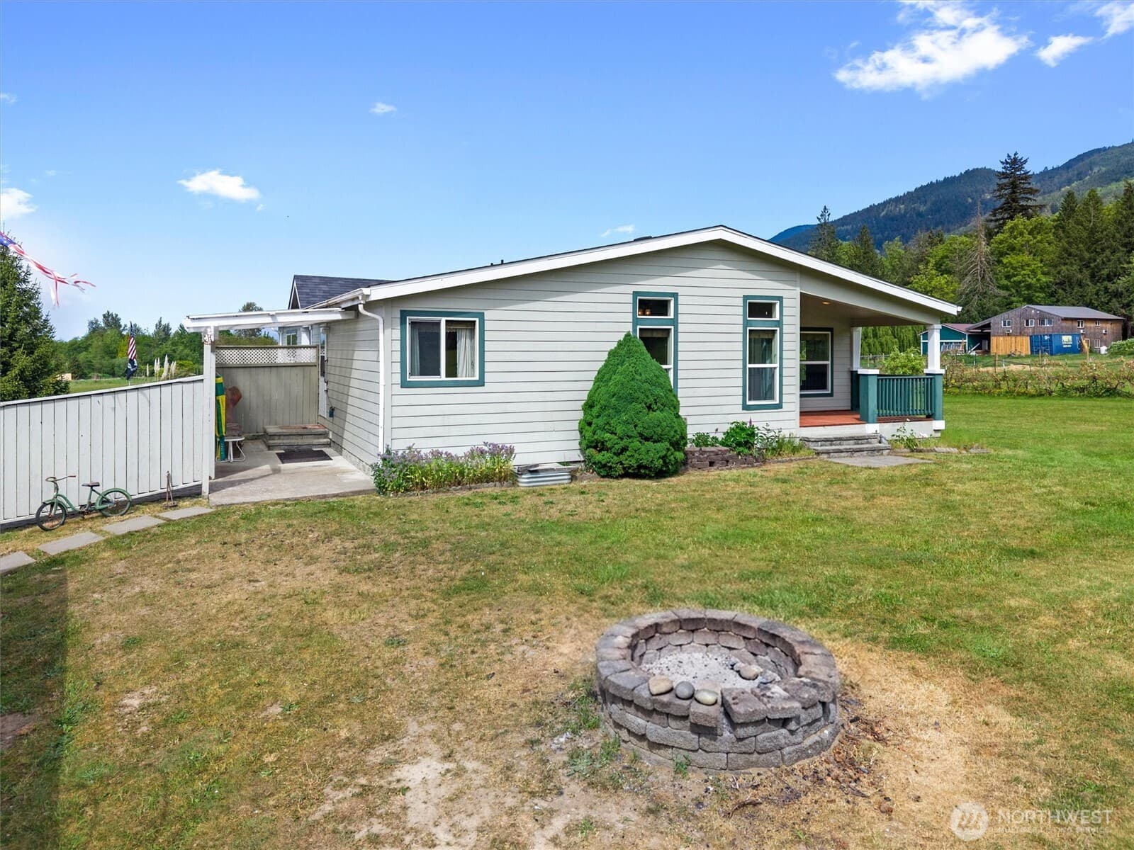 Property photo 32