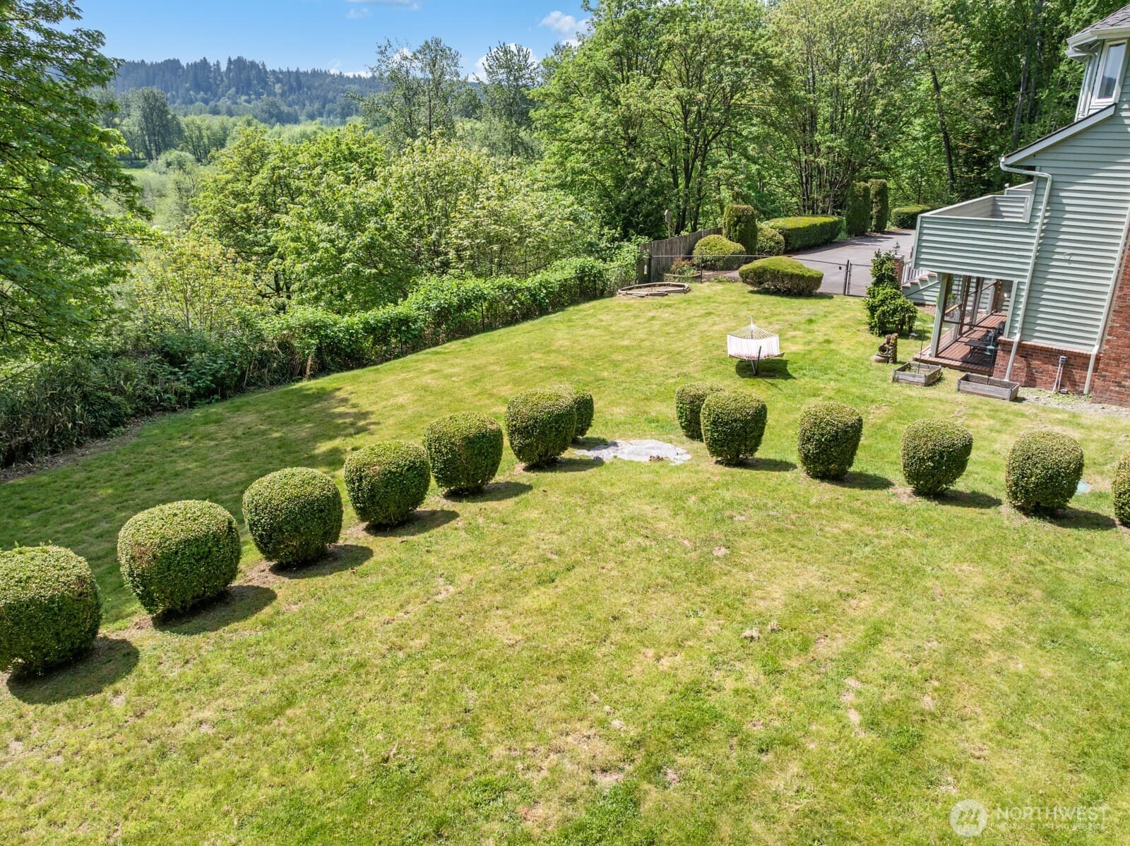 Property photo 37