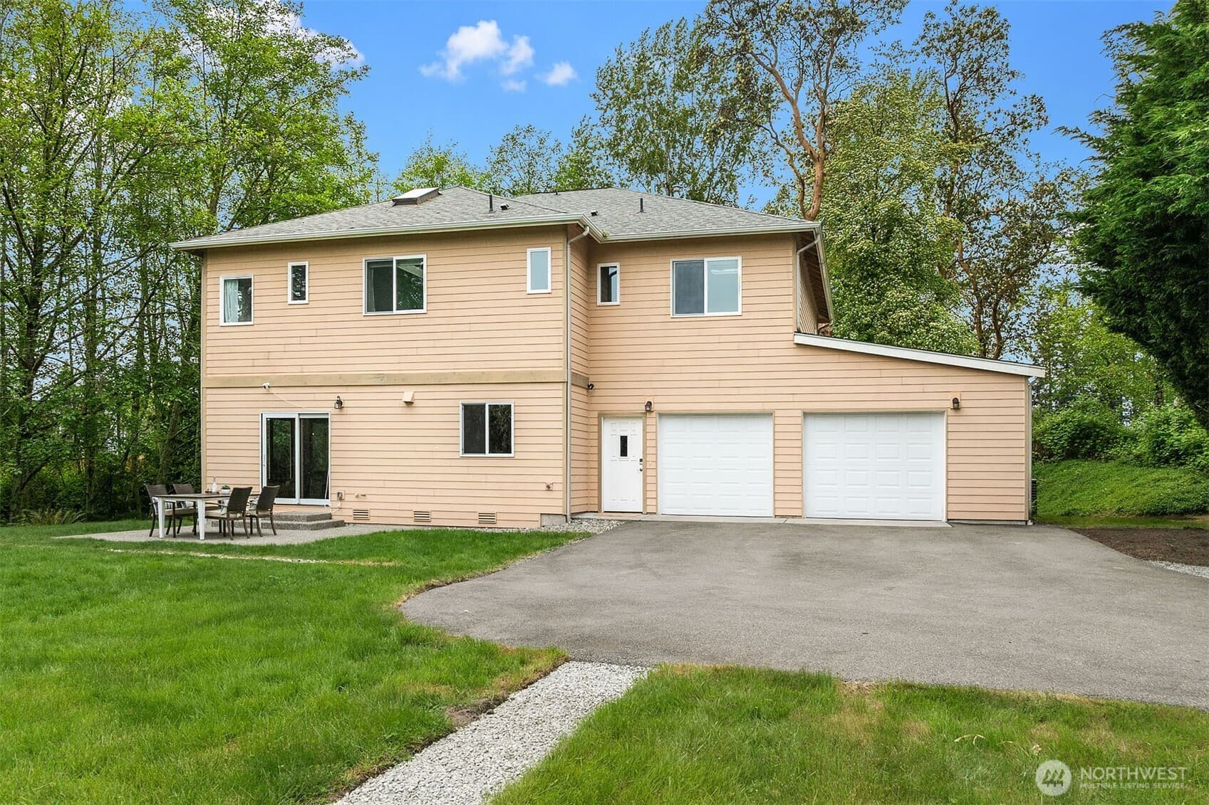 Property photo 35