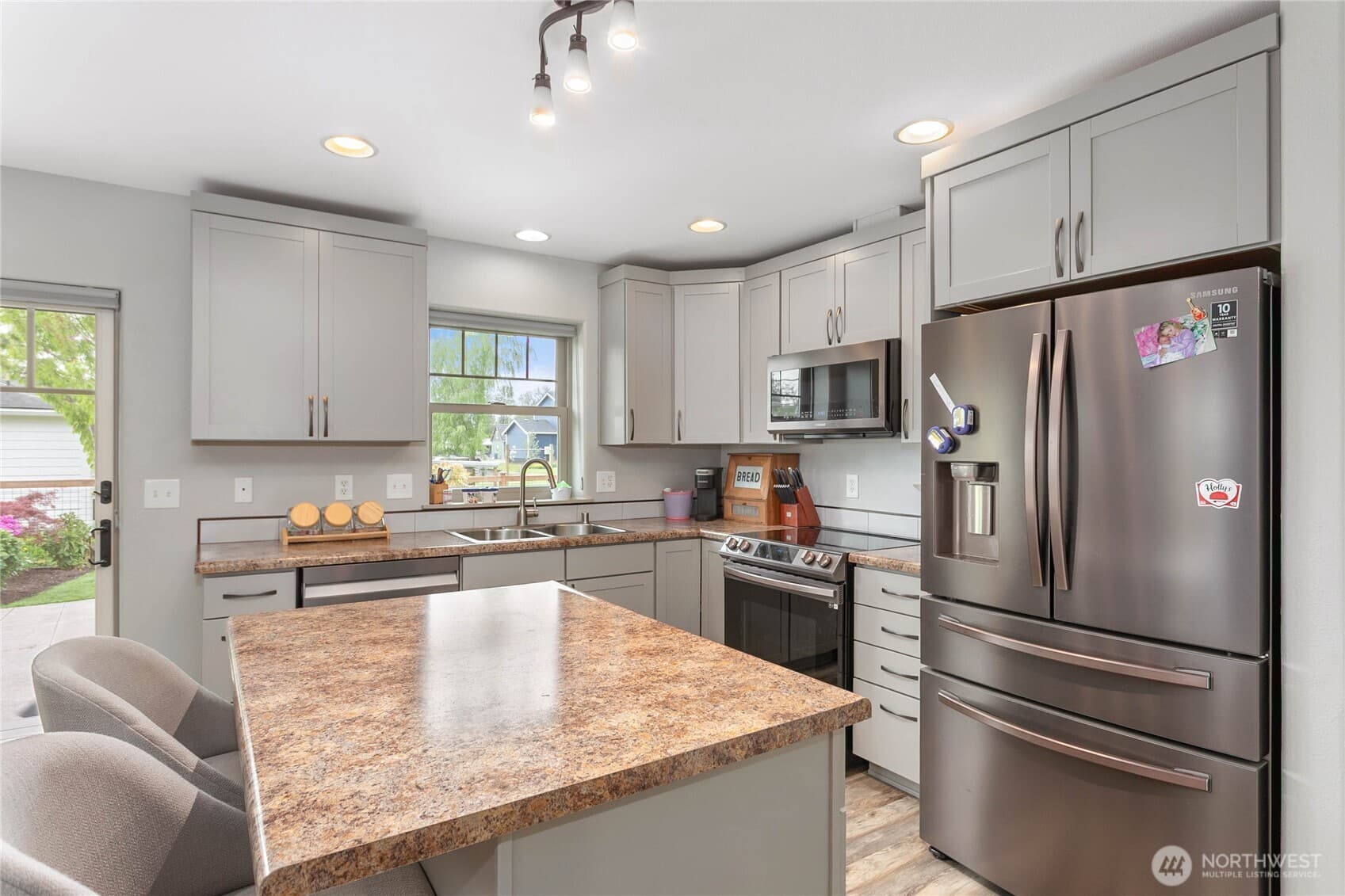 Property photo 14