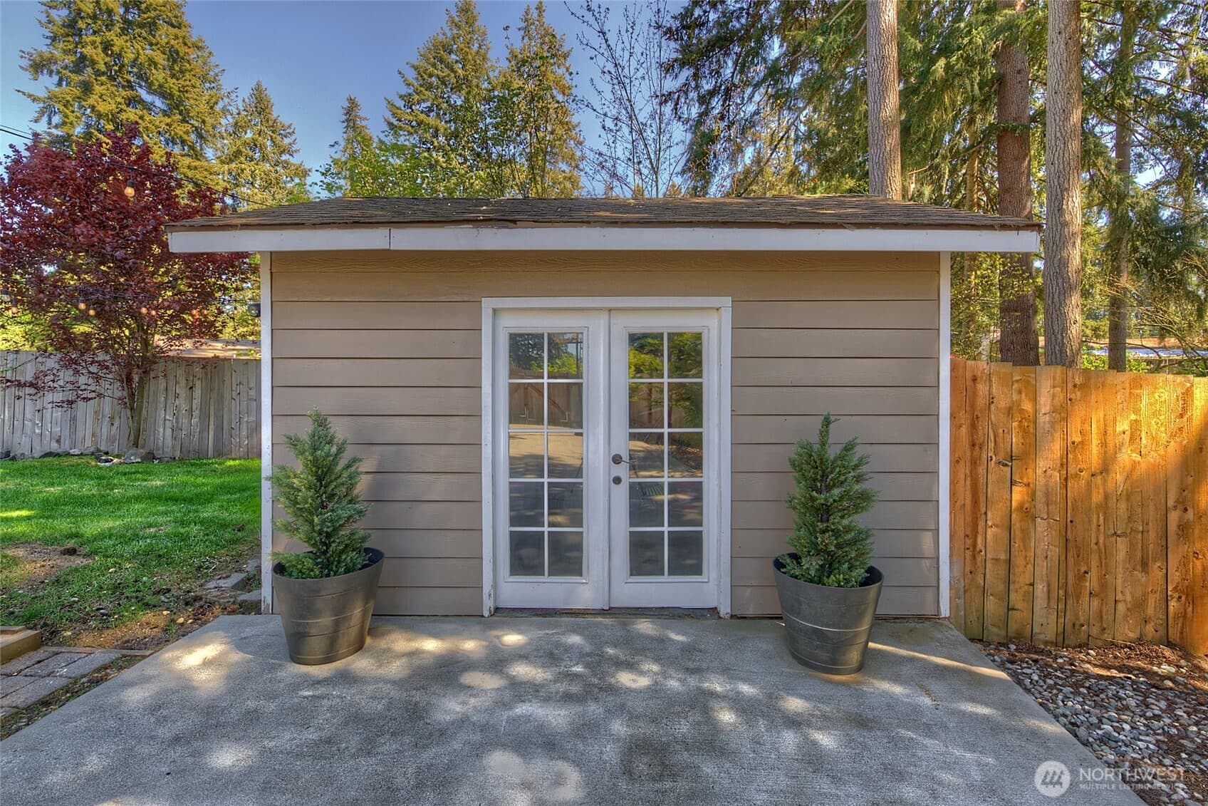 Property photo 33