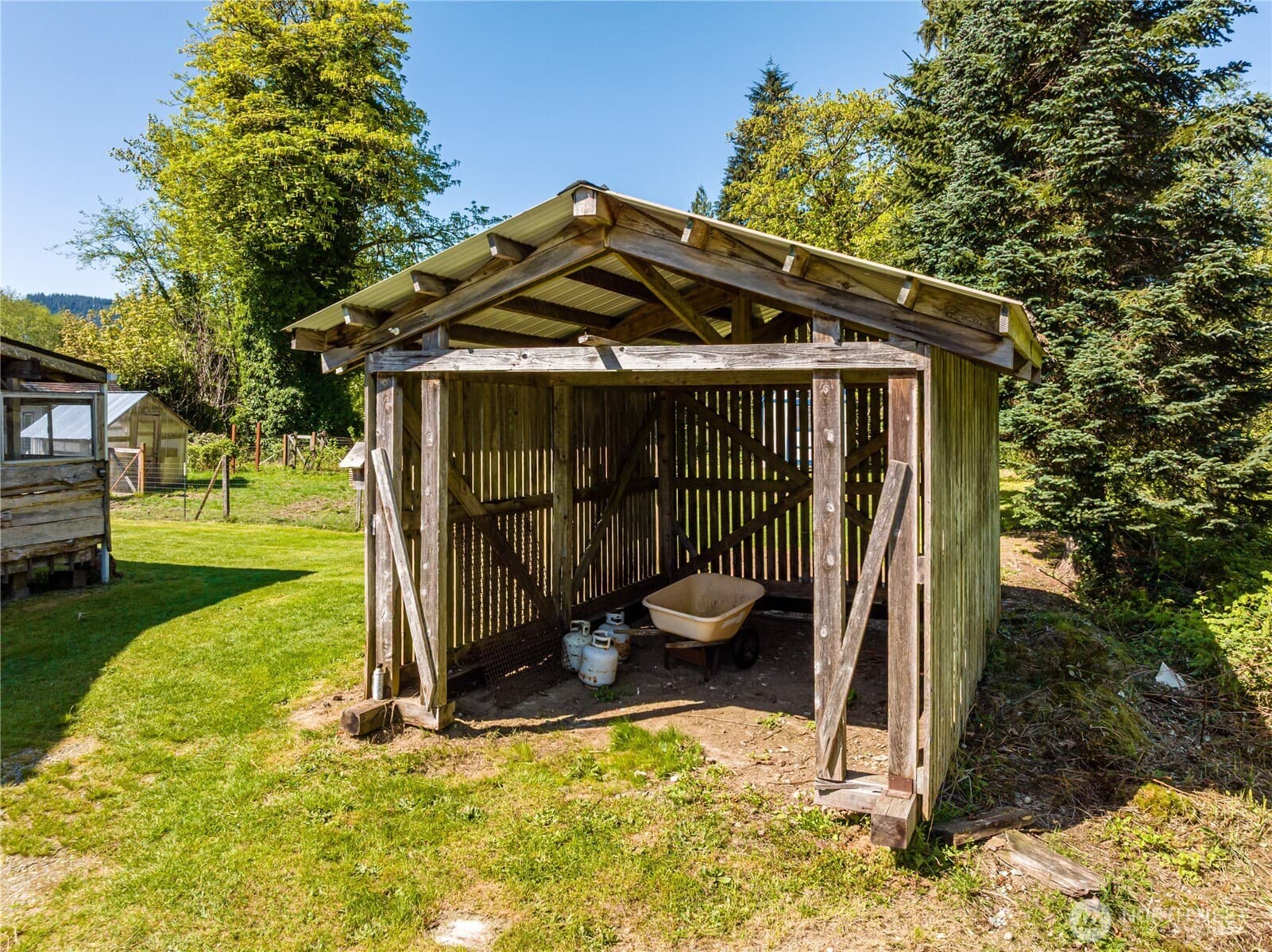 Property photo 32
