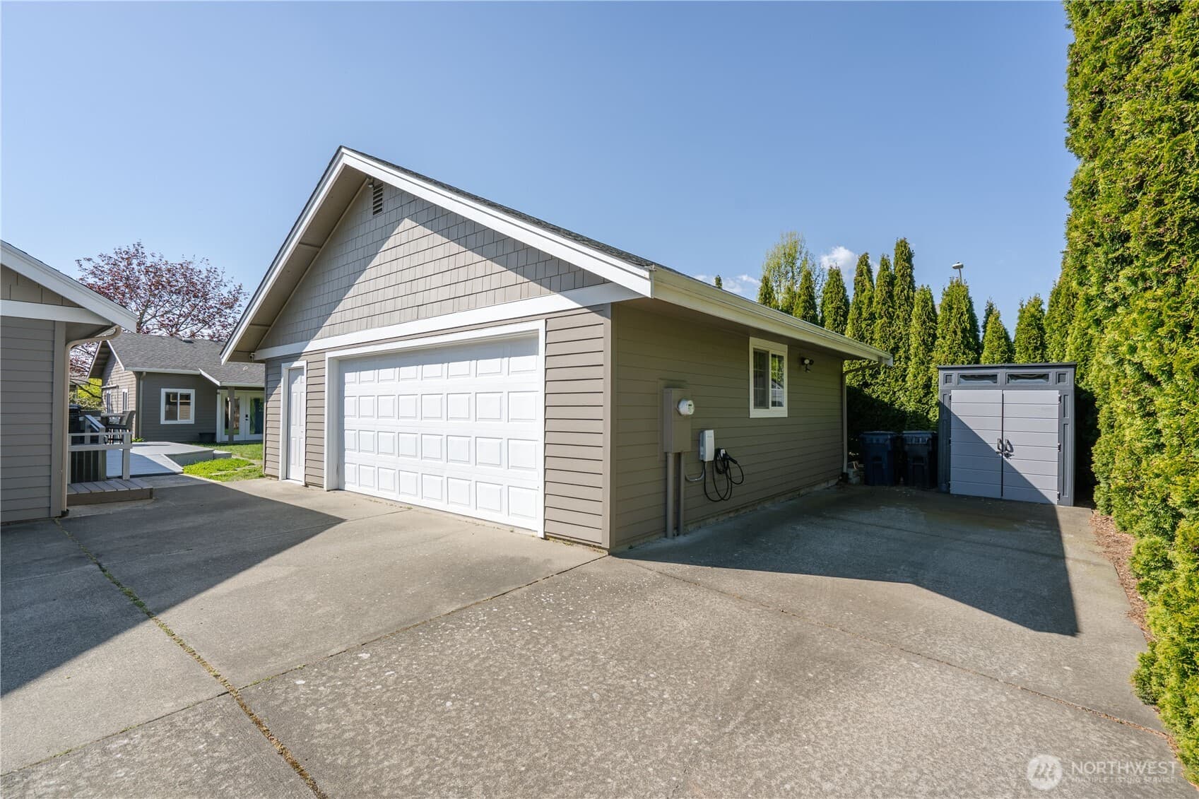 Property photo 38