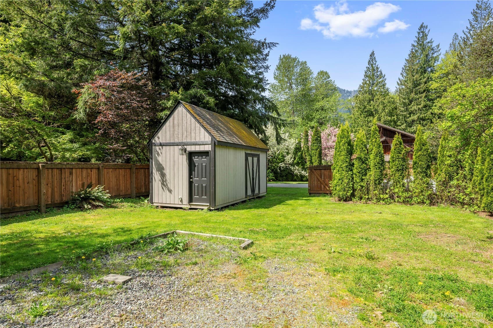 Property photo 35