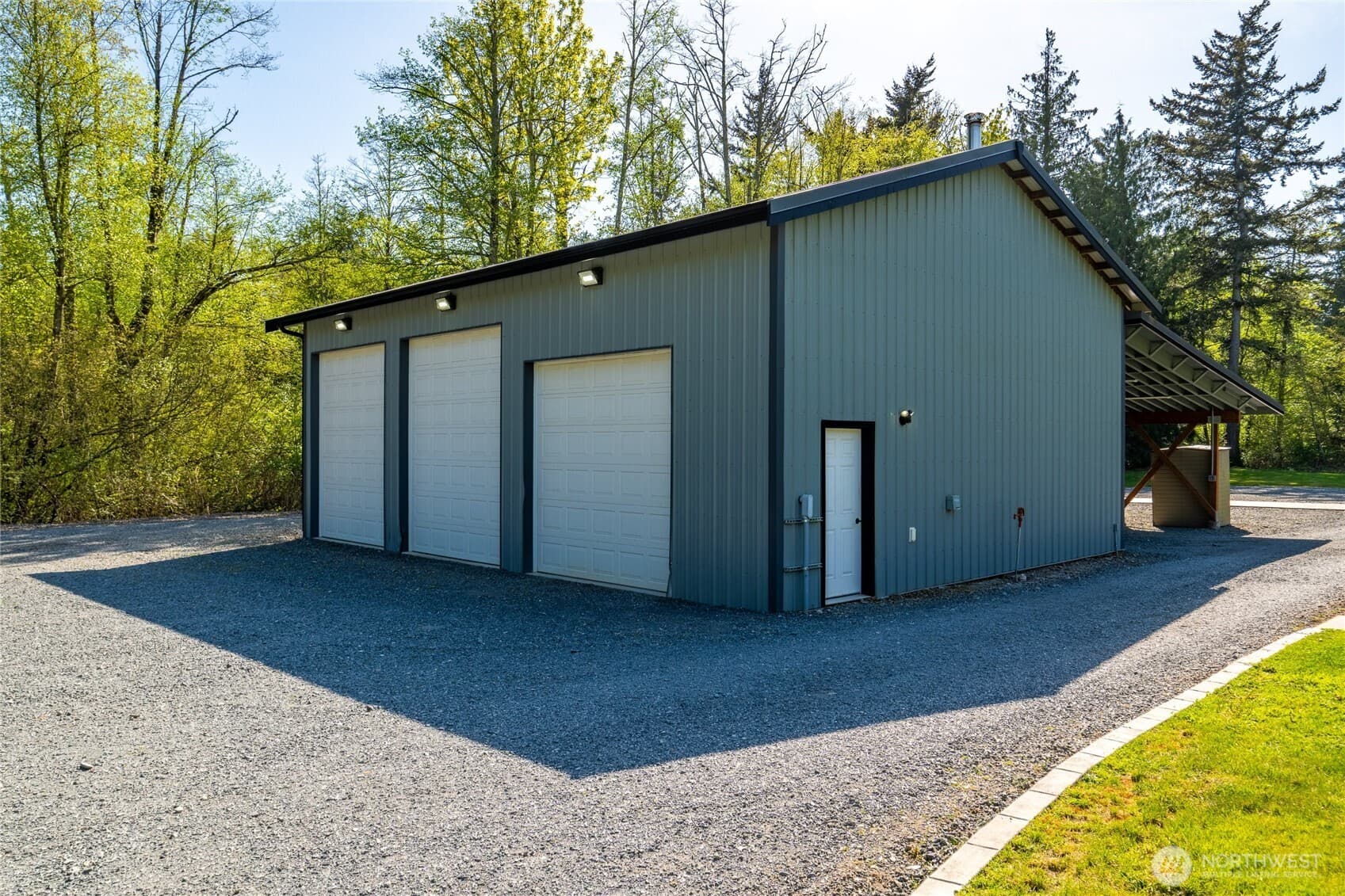 Property photo 35