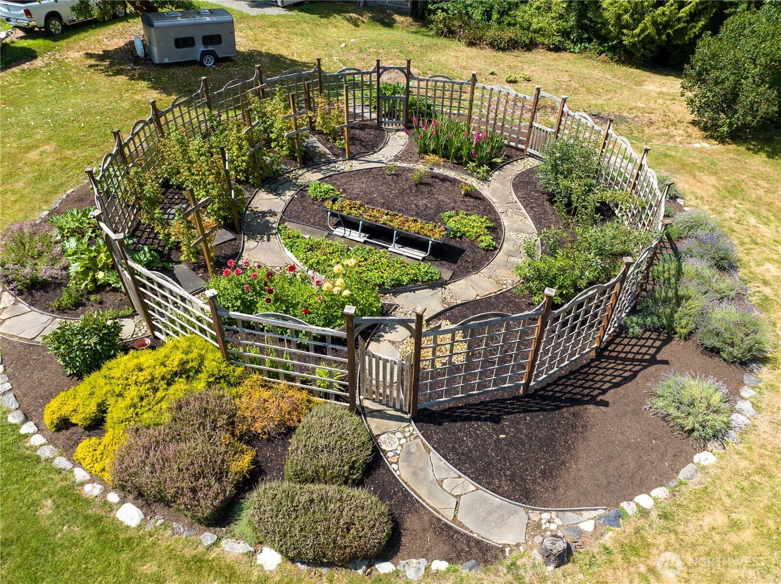 Property photo 37