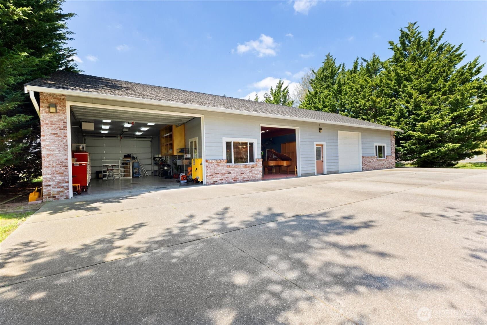 Property photo 24