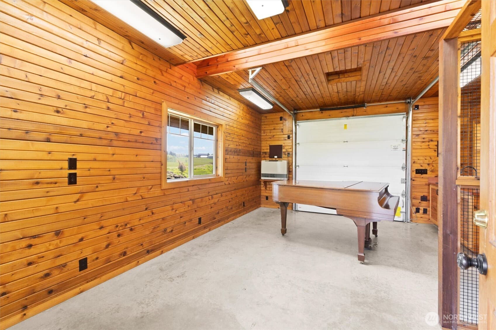 Property photo 37