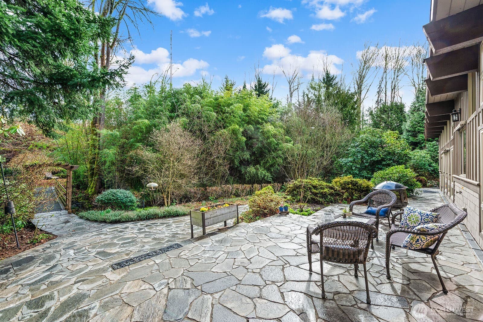 Property photo 30