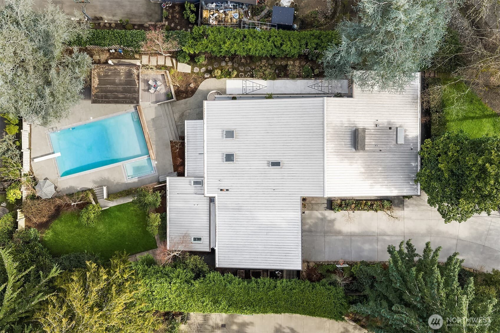 Property photo 37