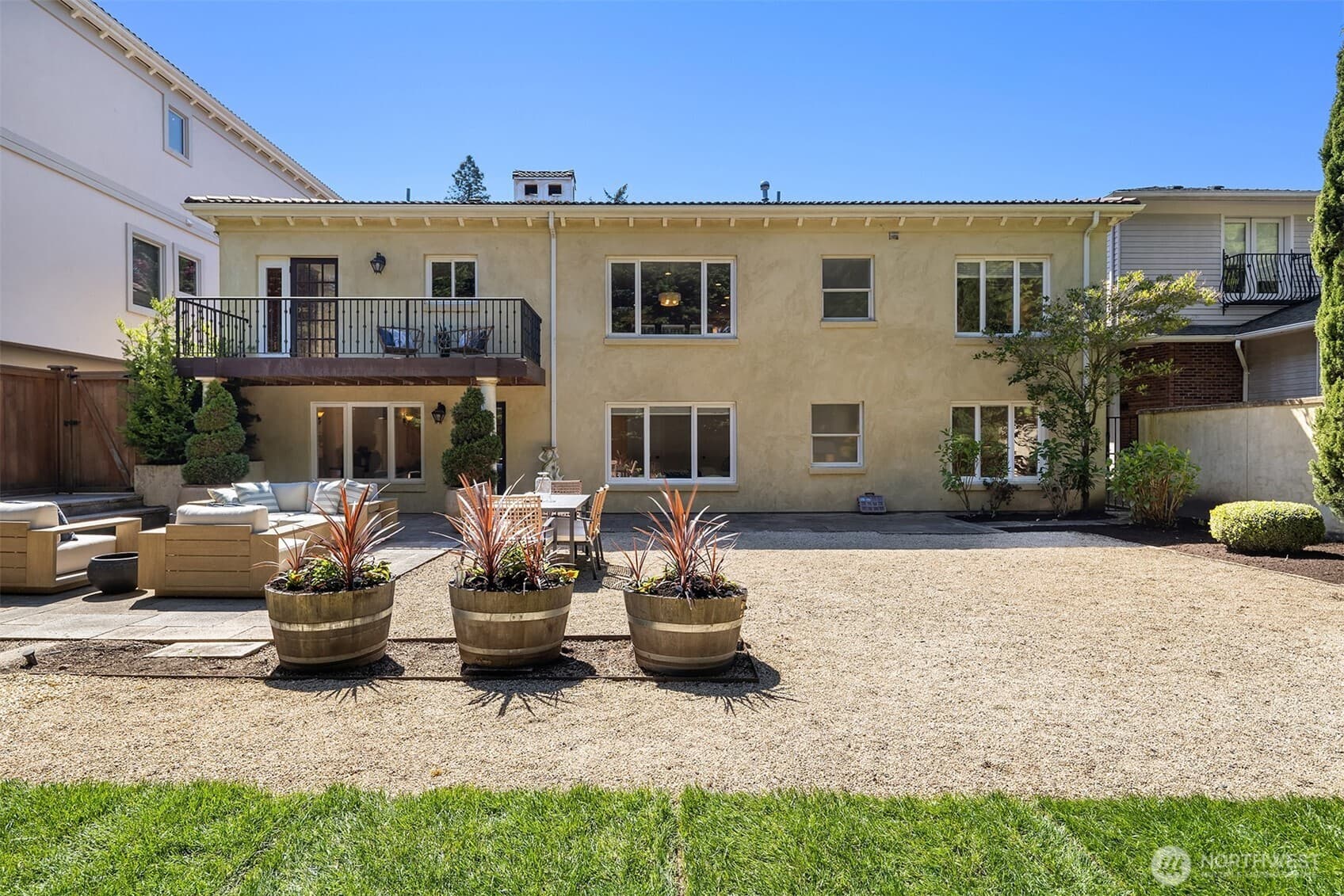 Property photo 32
