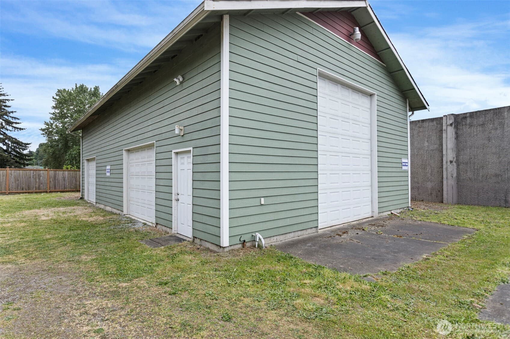 Property photo 28