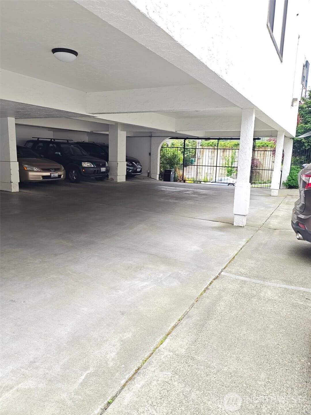 Property photo 35