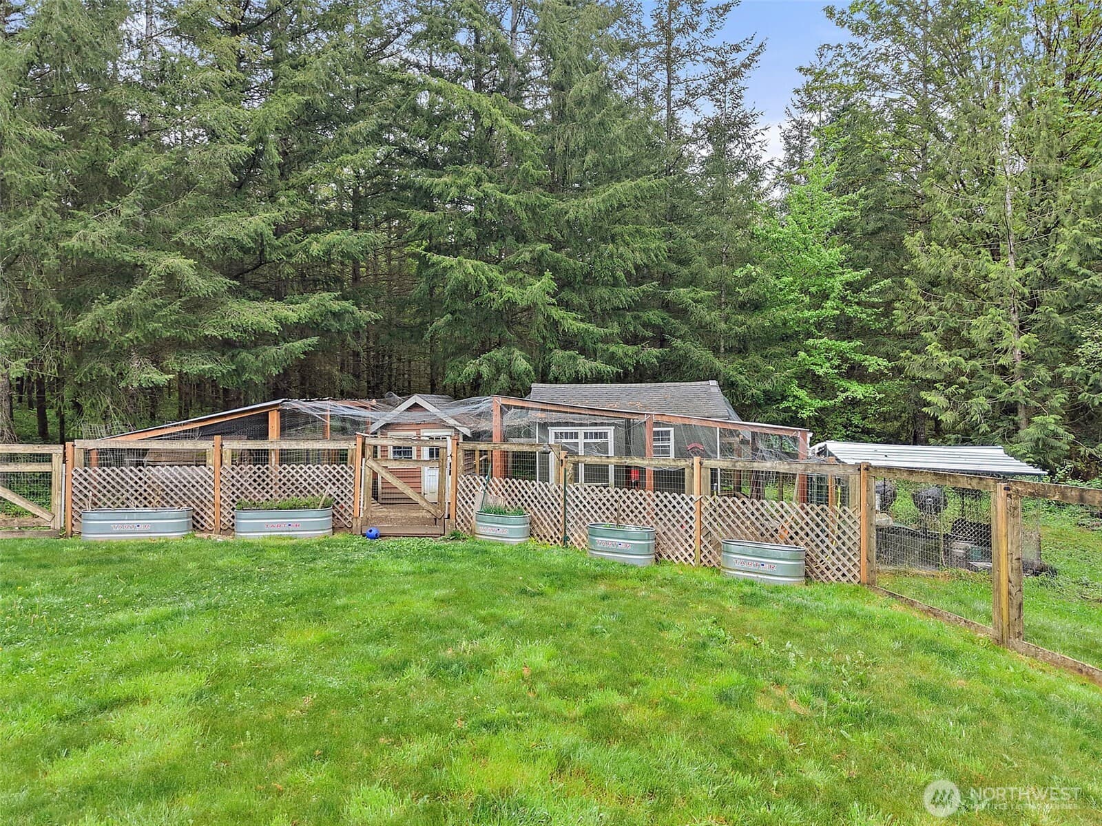 Property photo 38