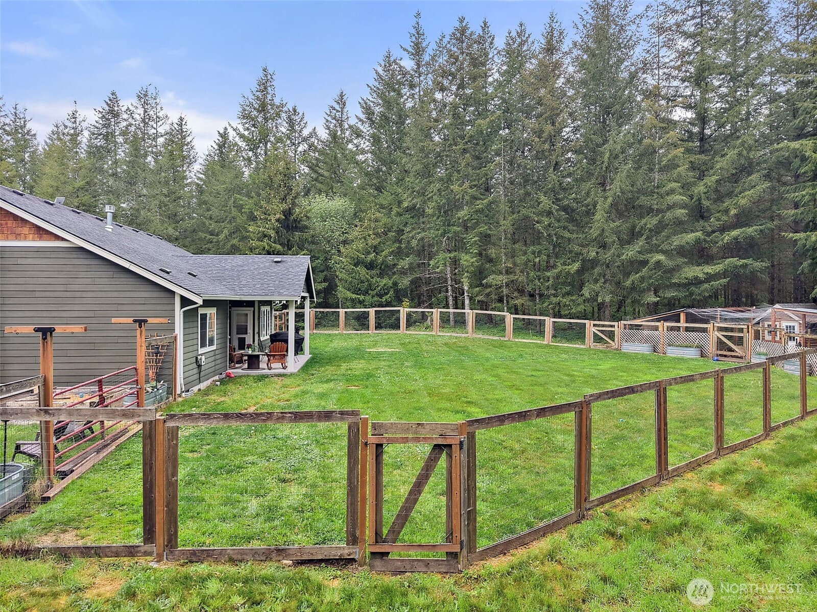 Property photo 37