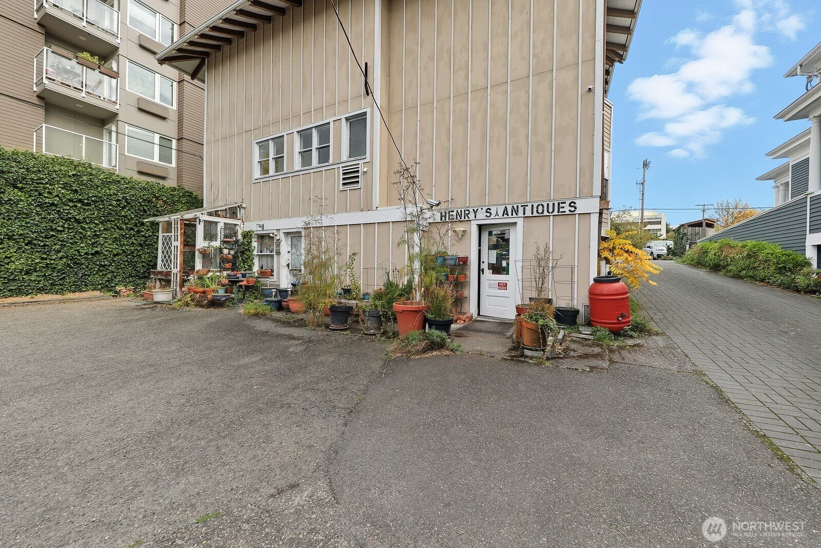 Property photo 28