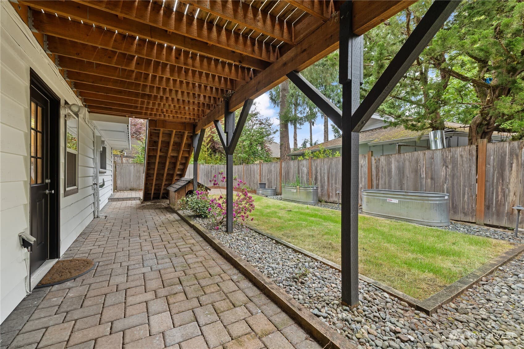 Property photo 32