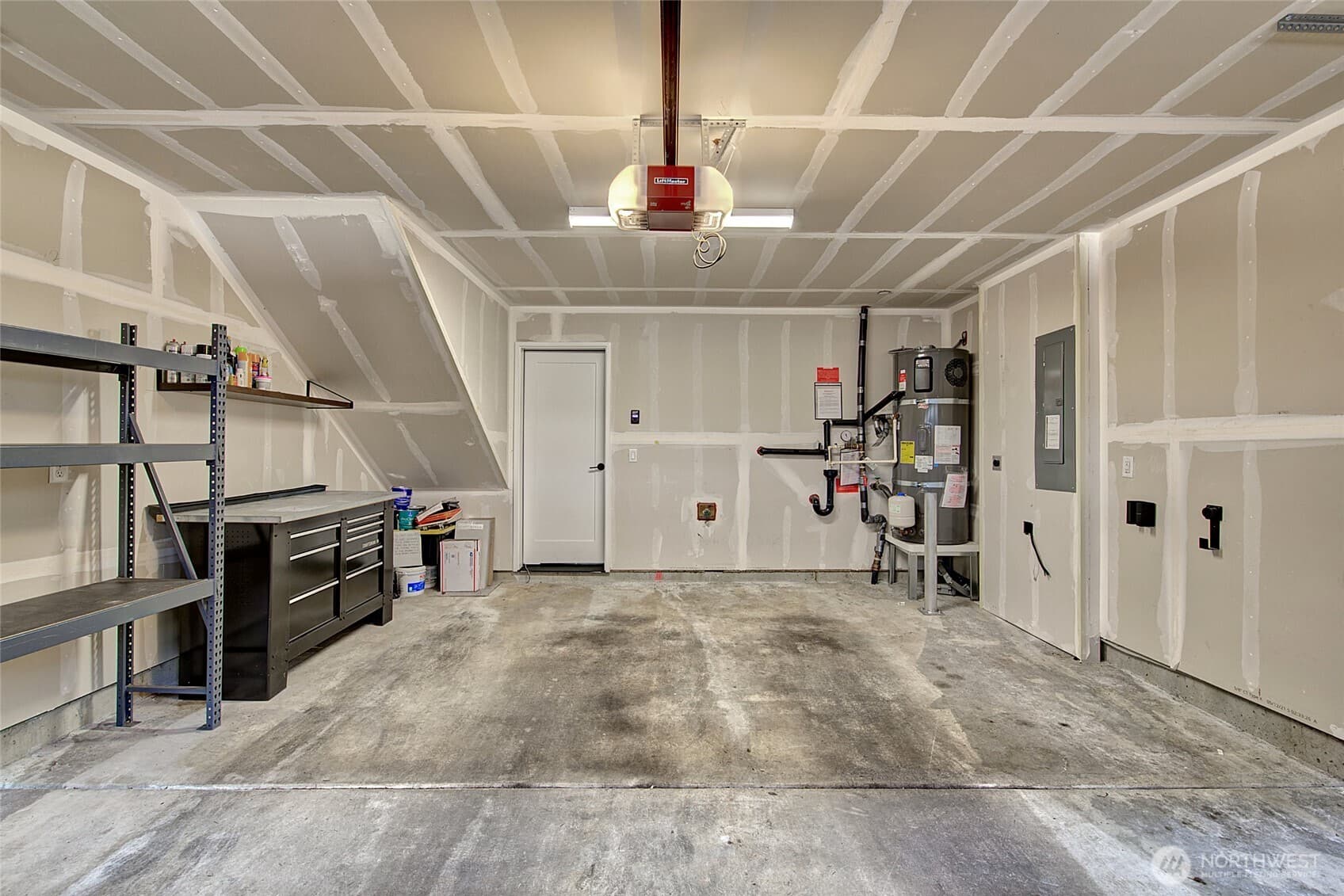 Property photo 31
