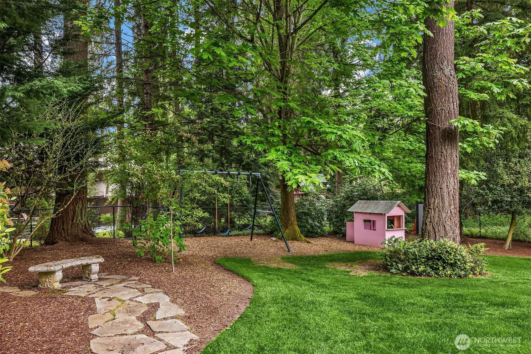 Property photo 33
