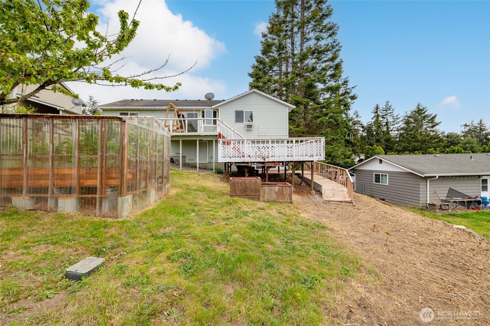 Property photo 32