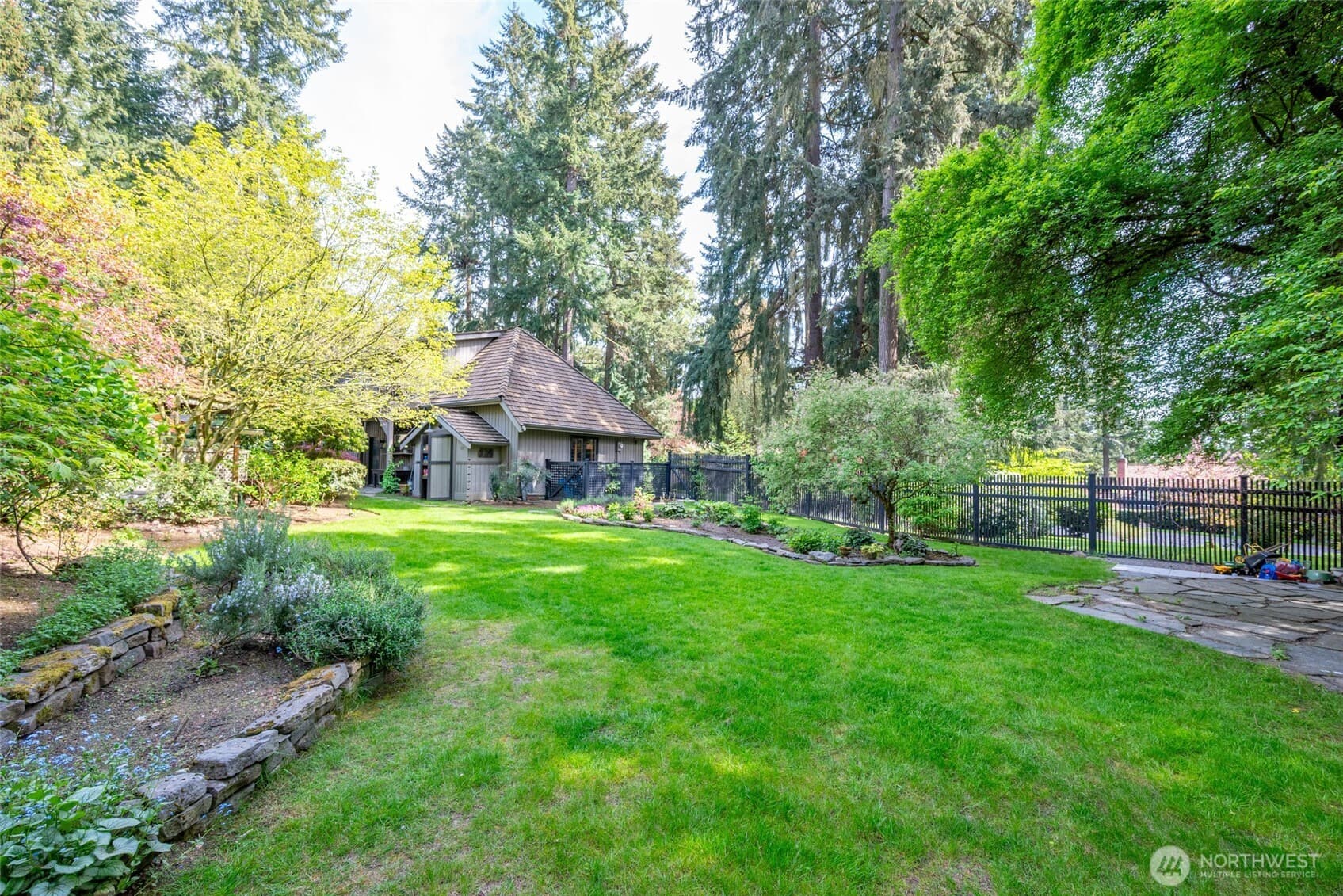 Property photo 40