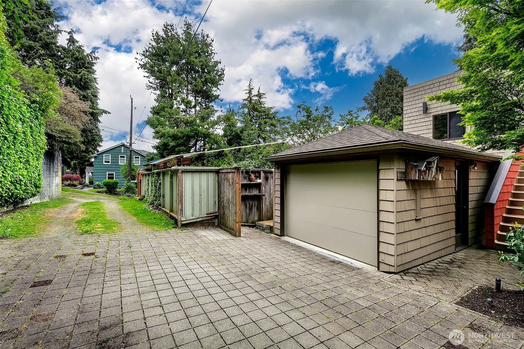 Property photo 33