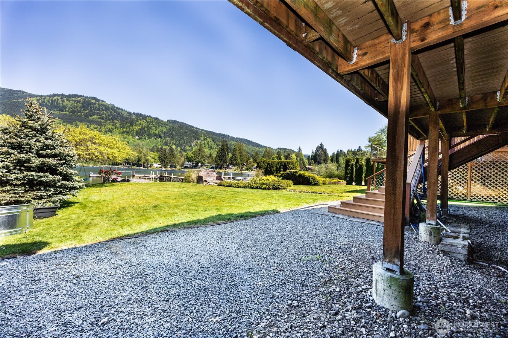 Property photo 32