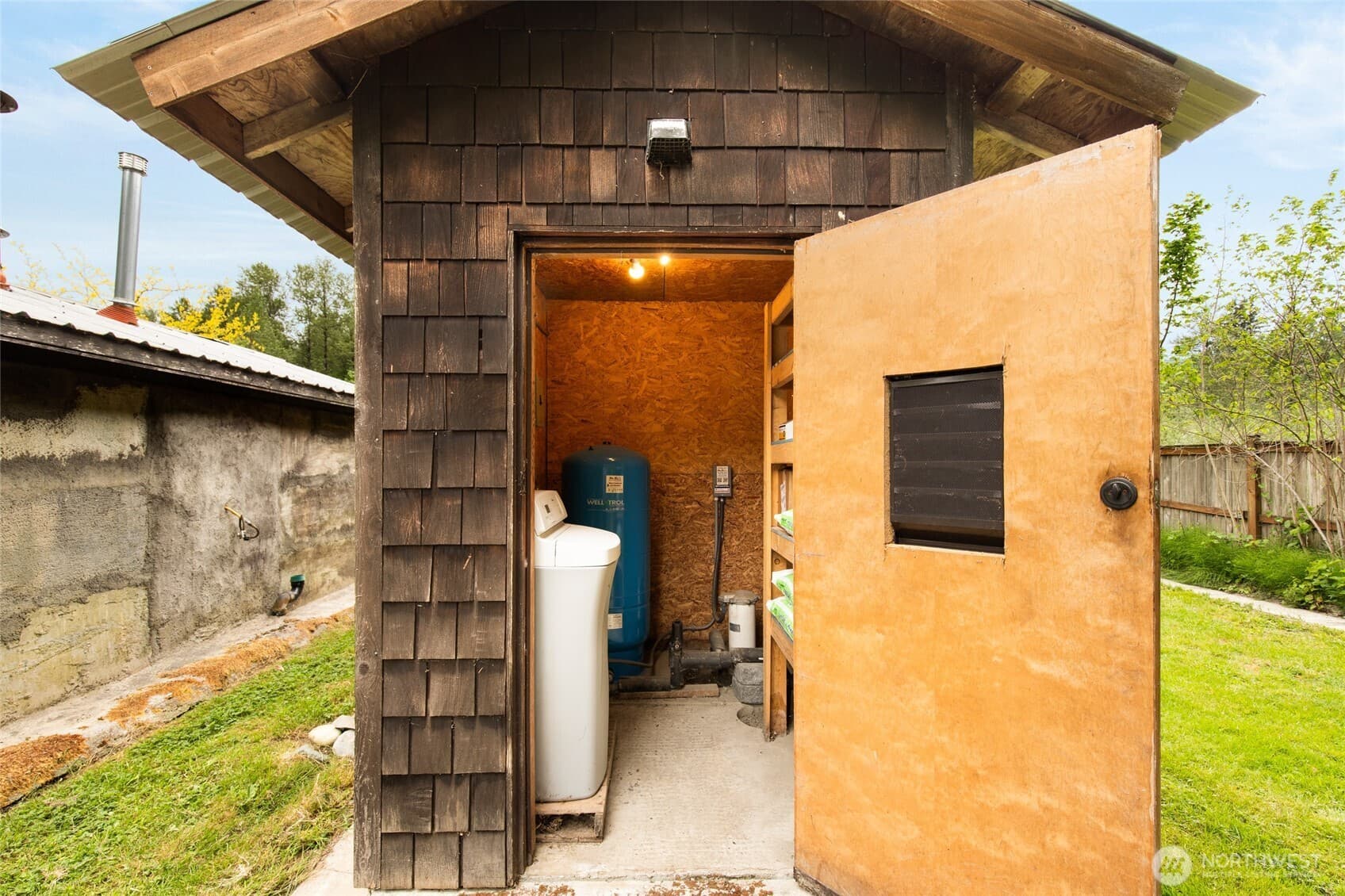 Property photo 28