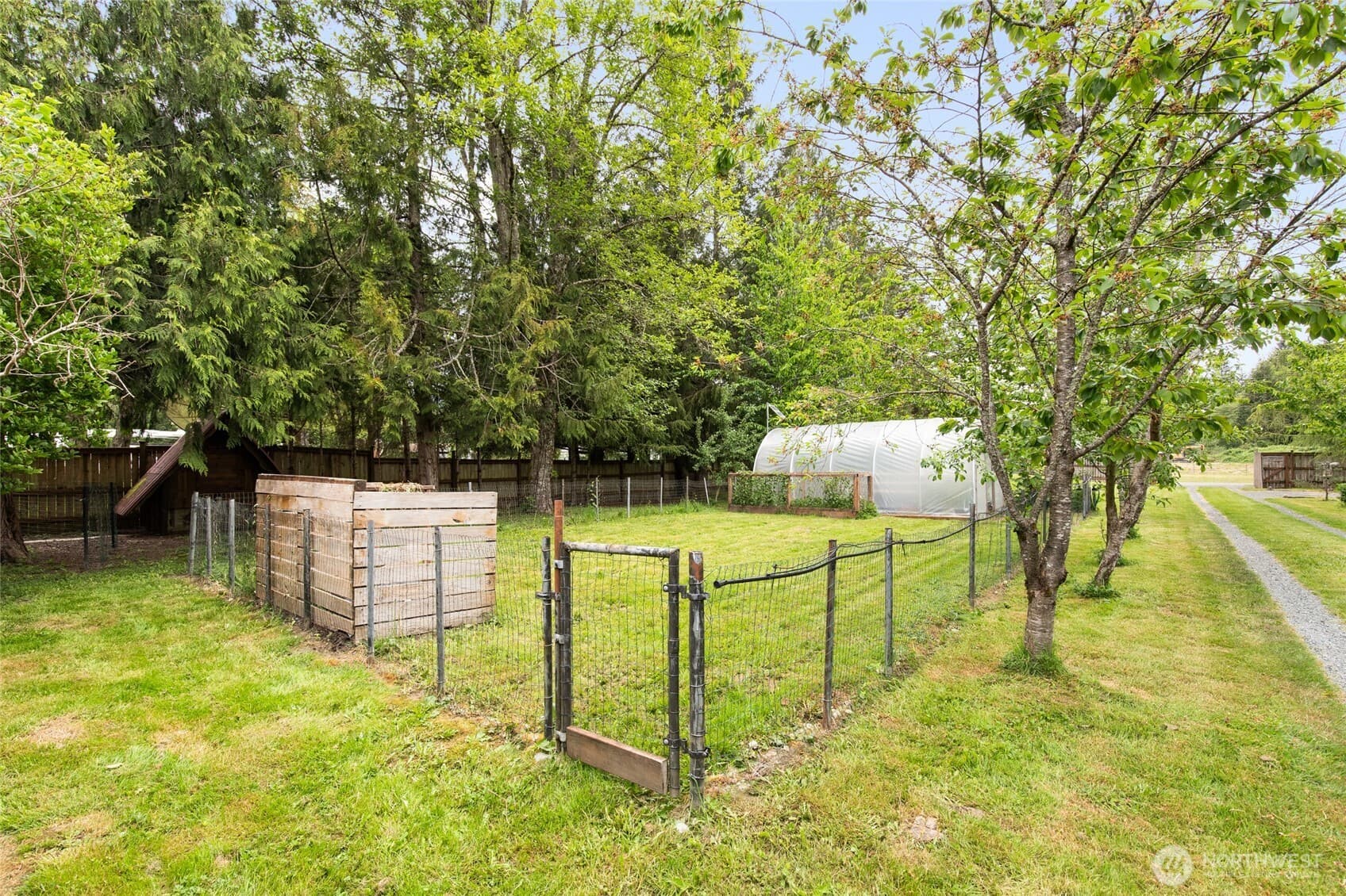 Property photo 32