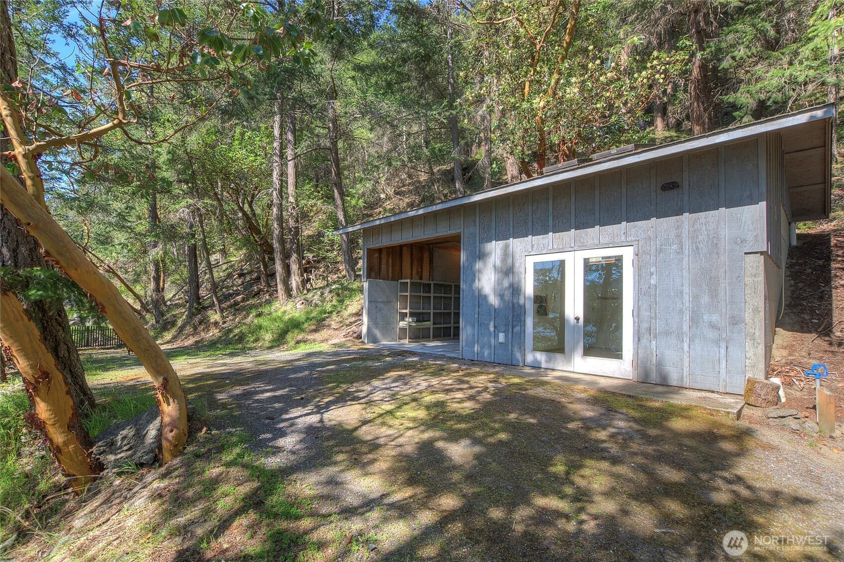 Property photo 31