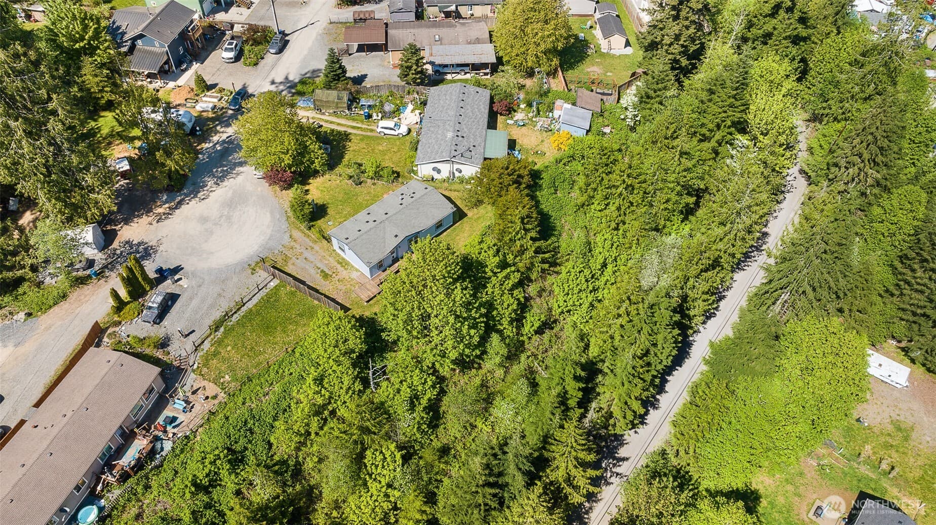 Property photo 35