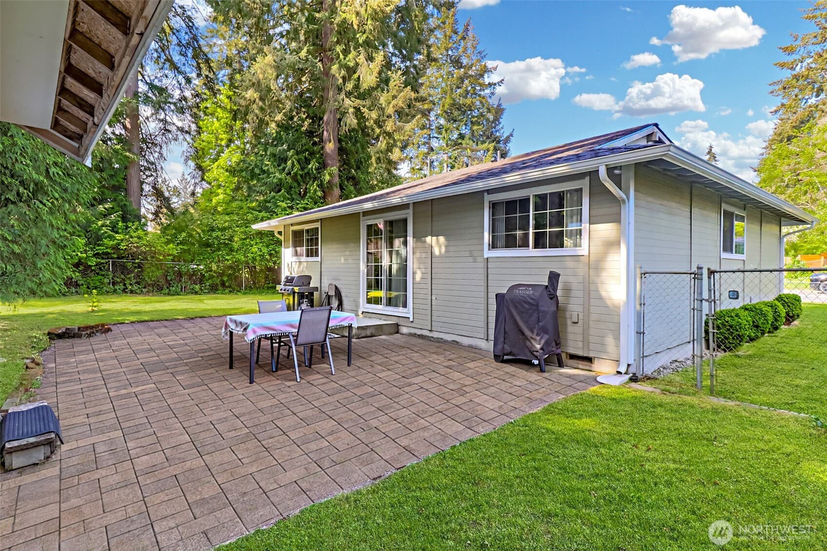 Property photo 38