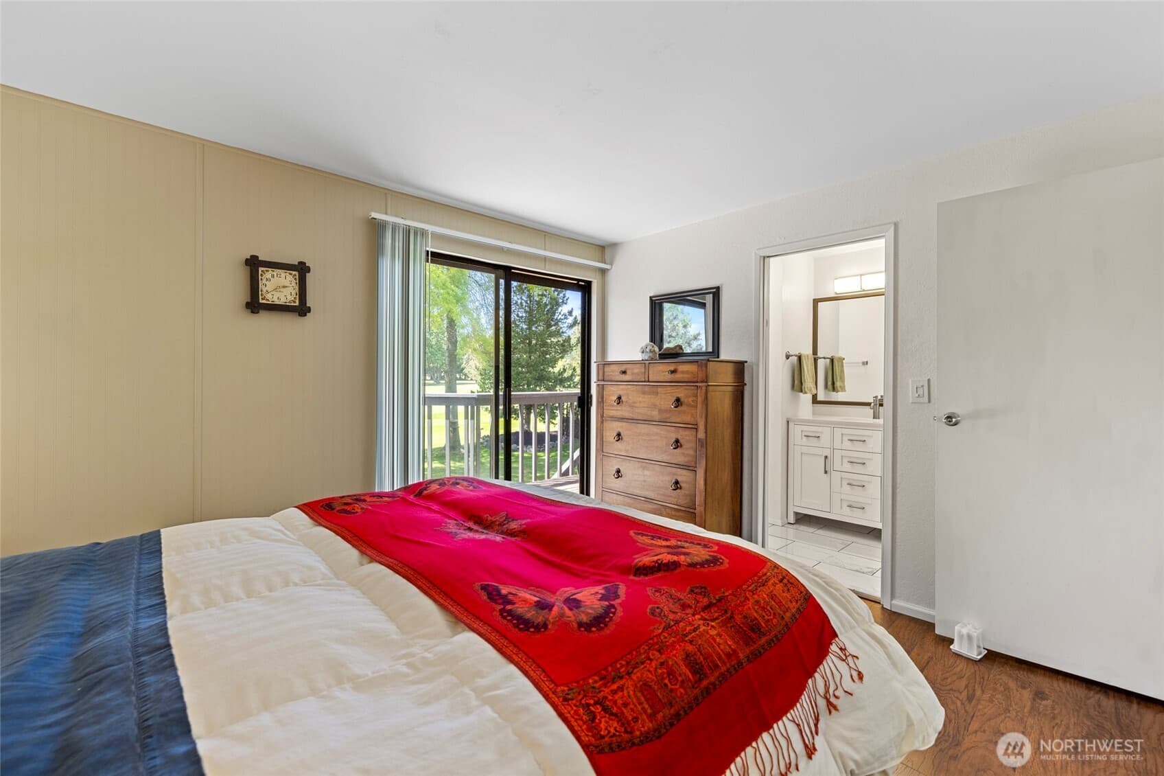Property photo 32