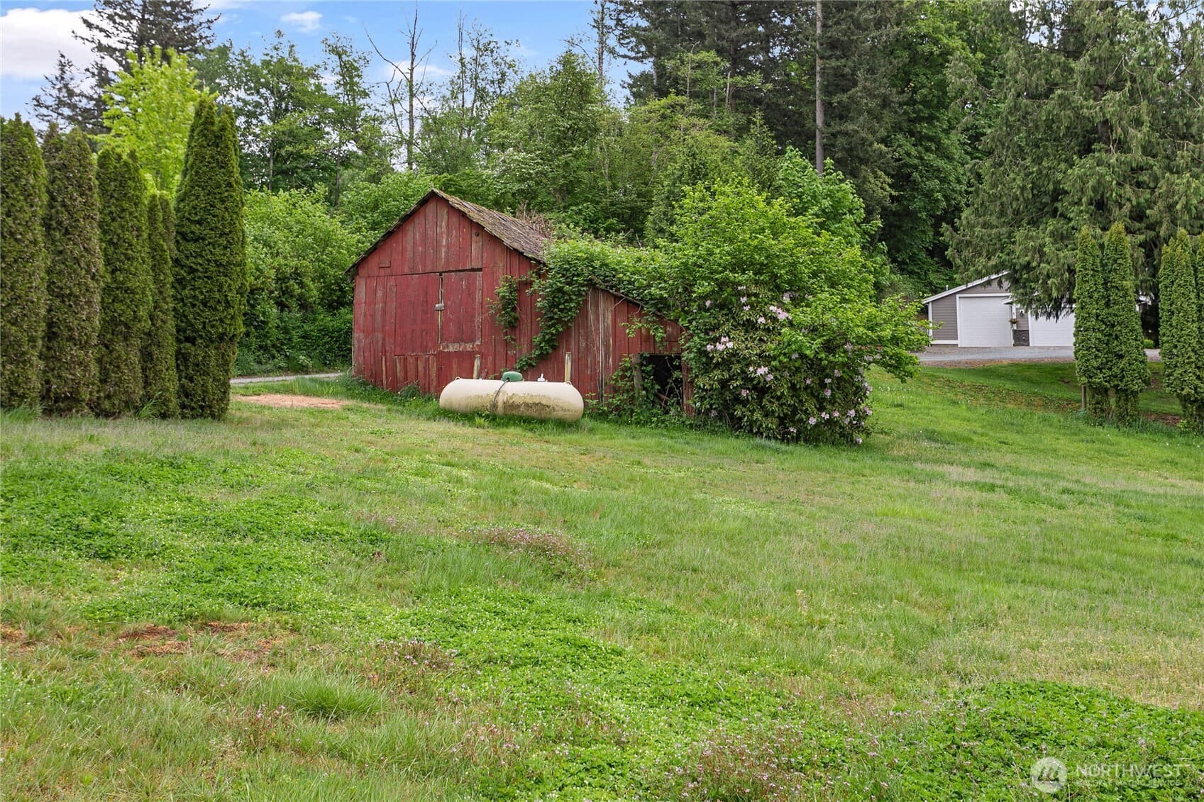 Property photo 35