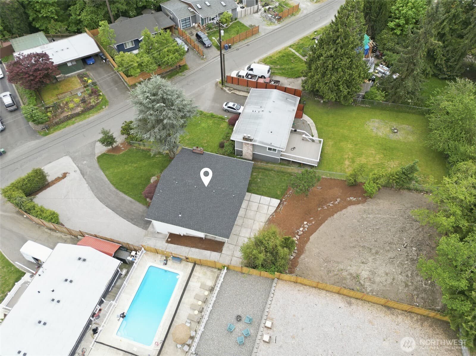 Property photo 33