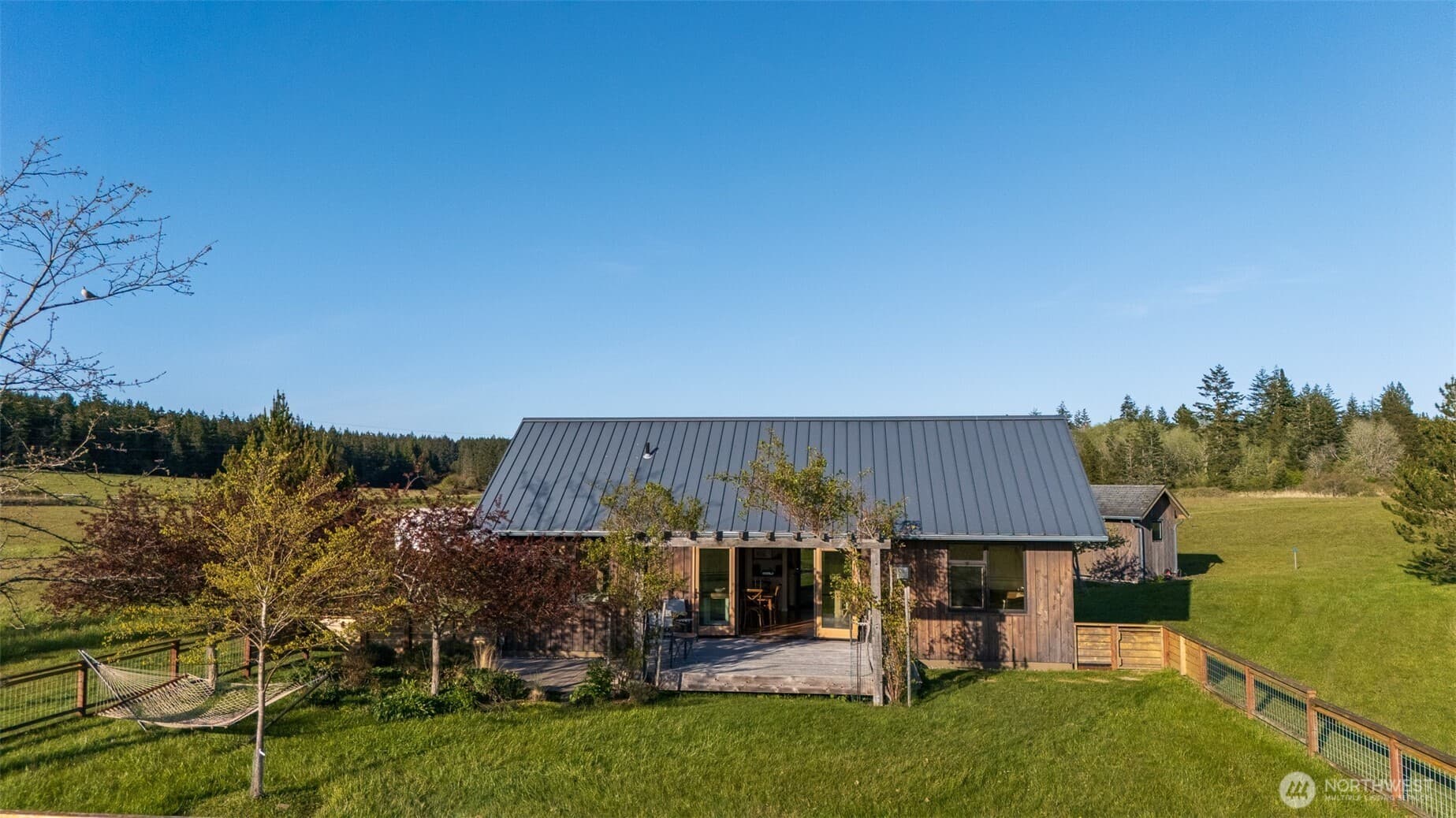 Property photo 37