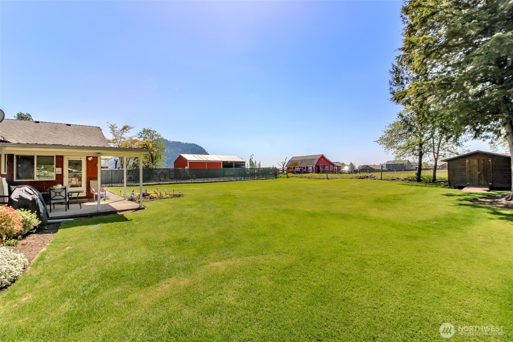 Property photo 33