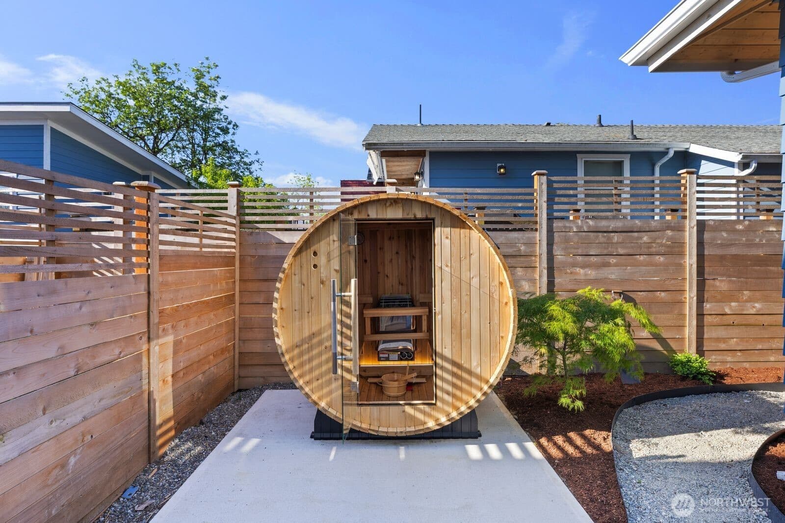 Property photo 35