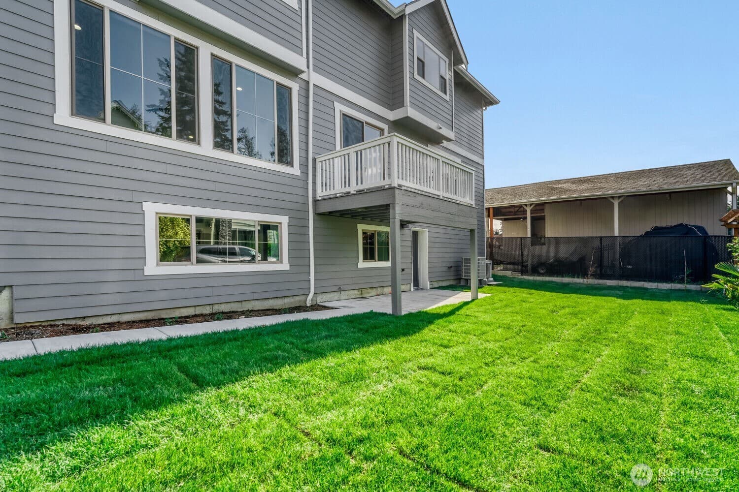 Property photo 38