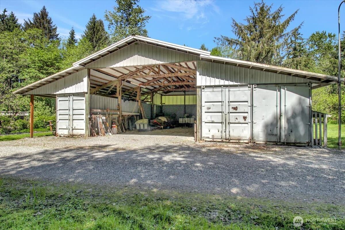 Property photo 31