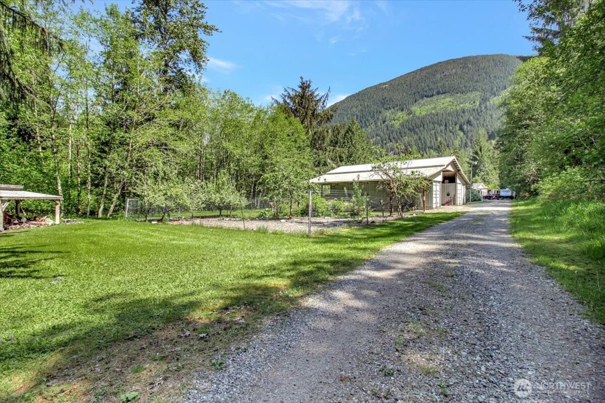 Property photo 28