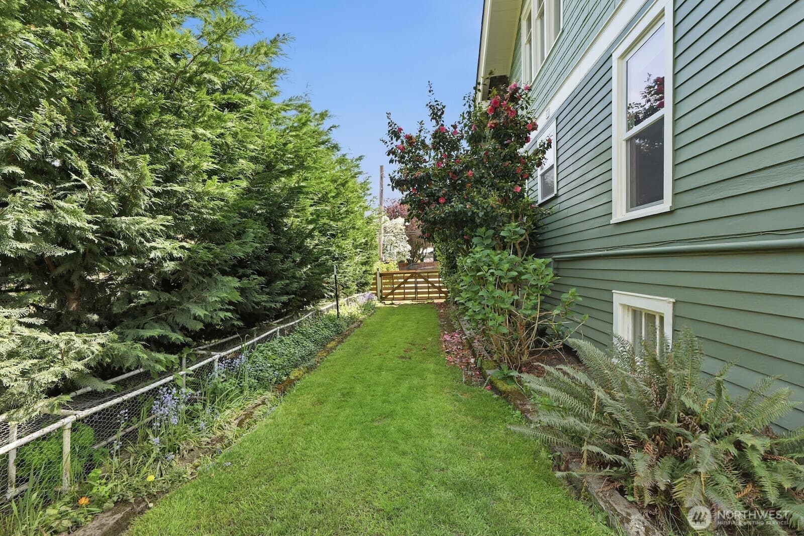 Property photo 32