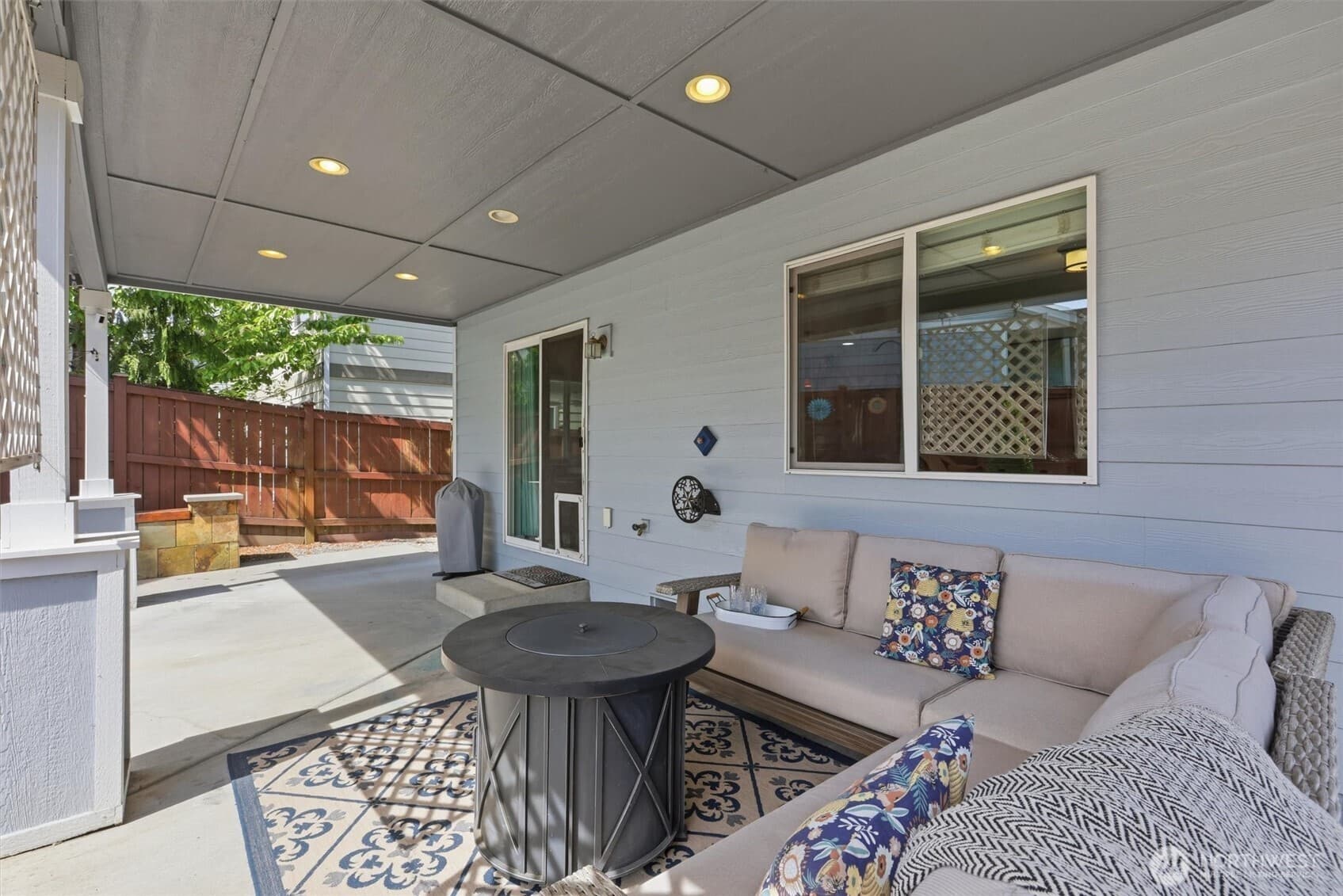 Property photo 33